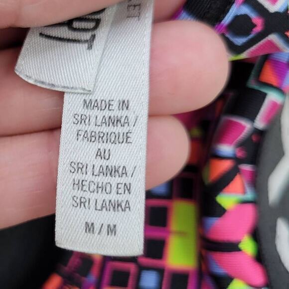 Victoria's‎ Secret VSX Women's Multi-Colored Racerback Sports Bra Size Medium - Picture 7 of 7